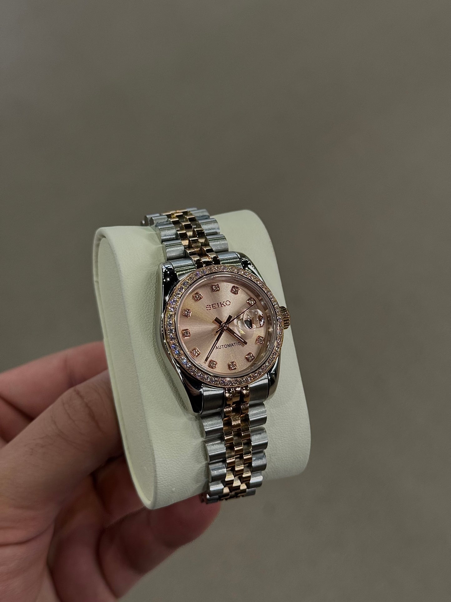 Rosé Diamond Dial