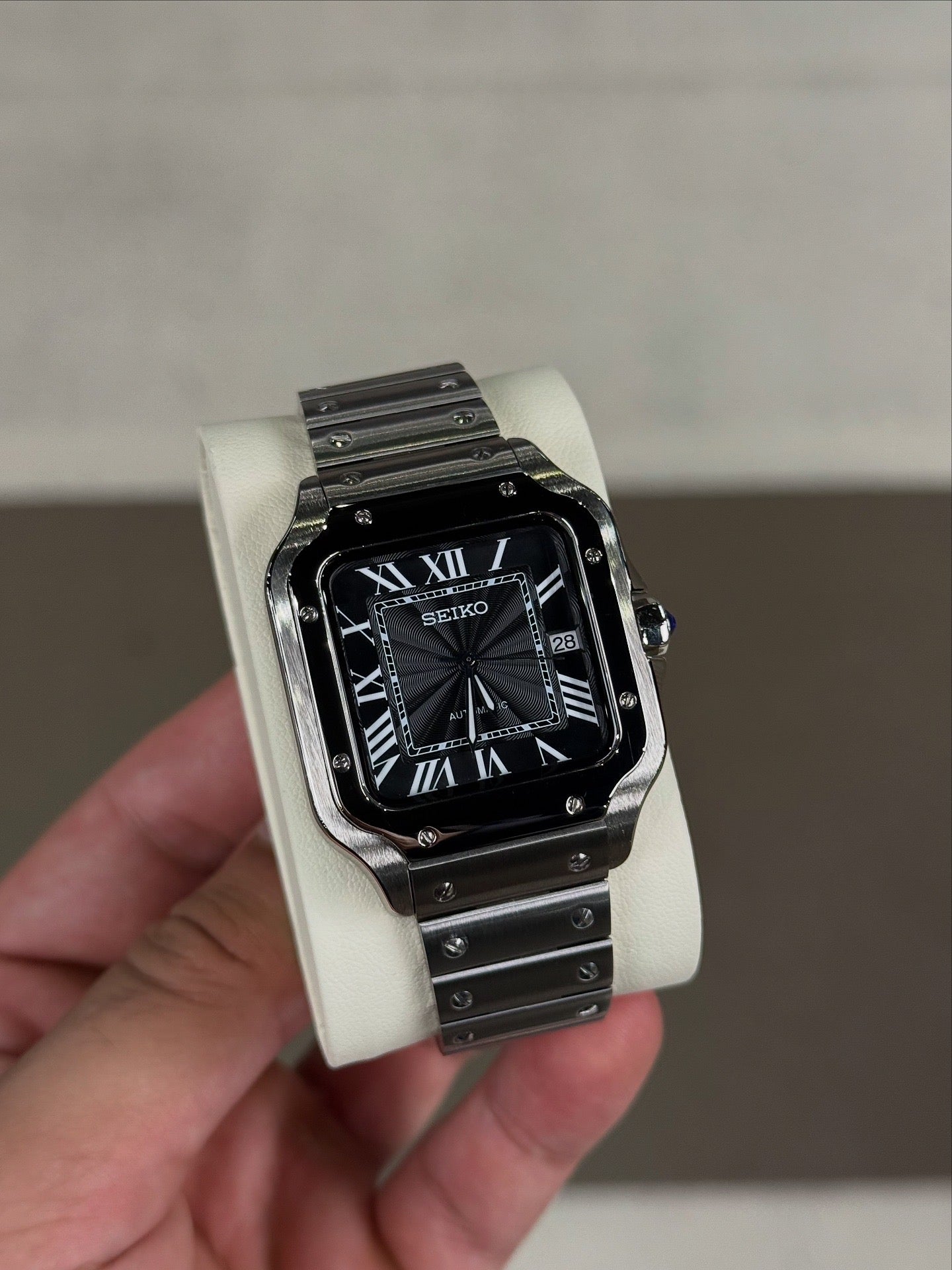 Noir Batman Roman Dial