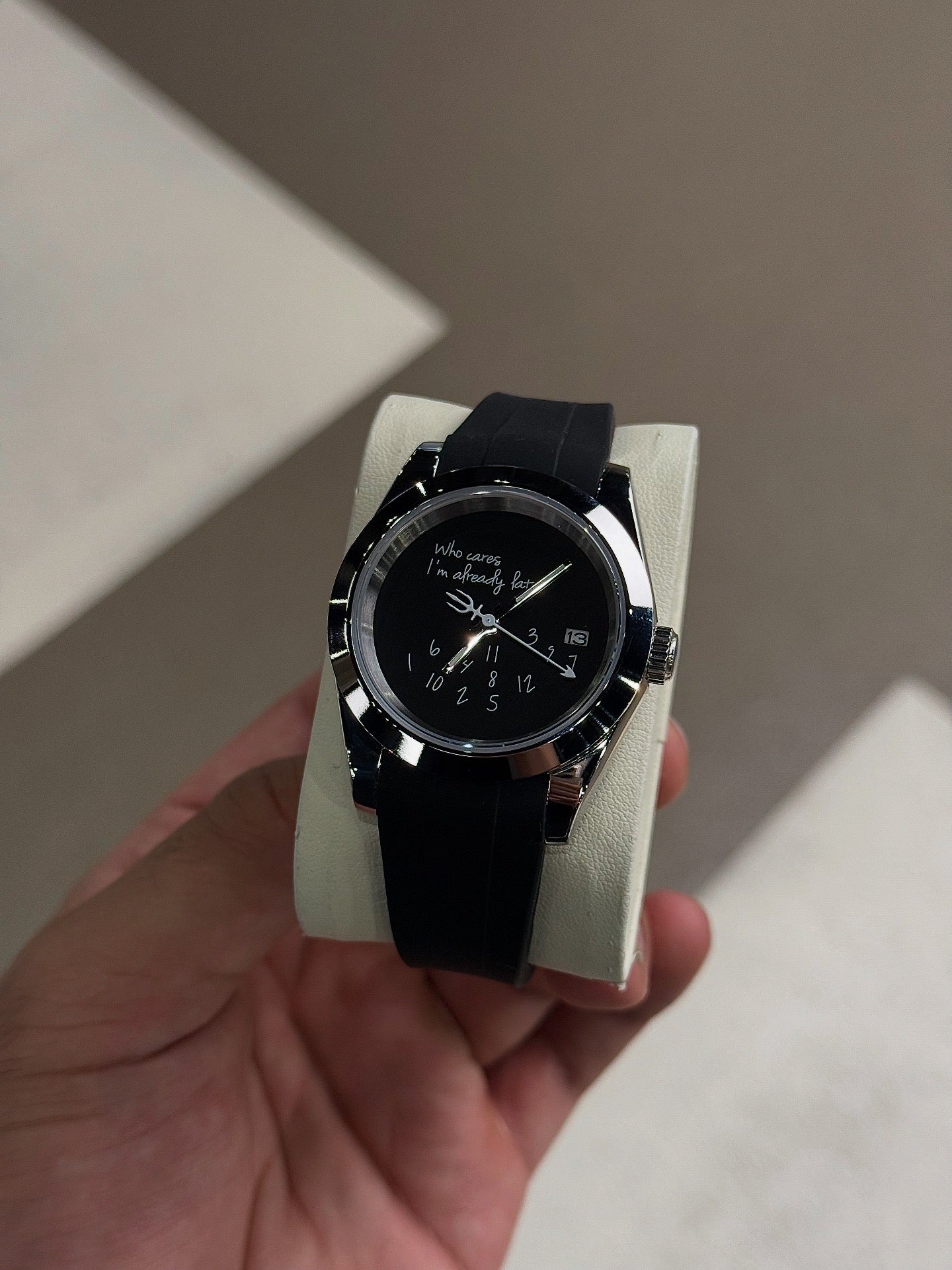 Noir Classic Dial