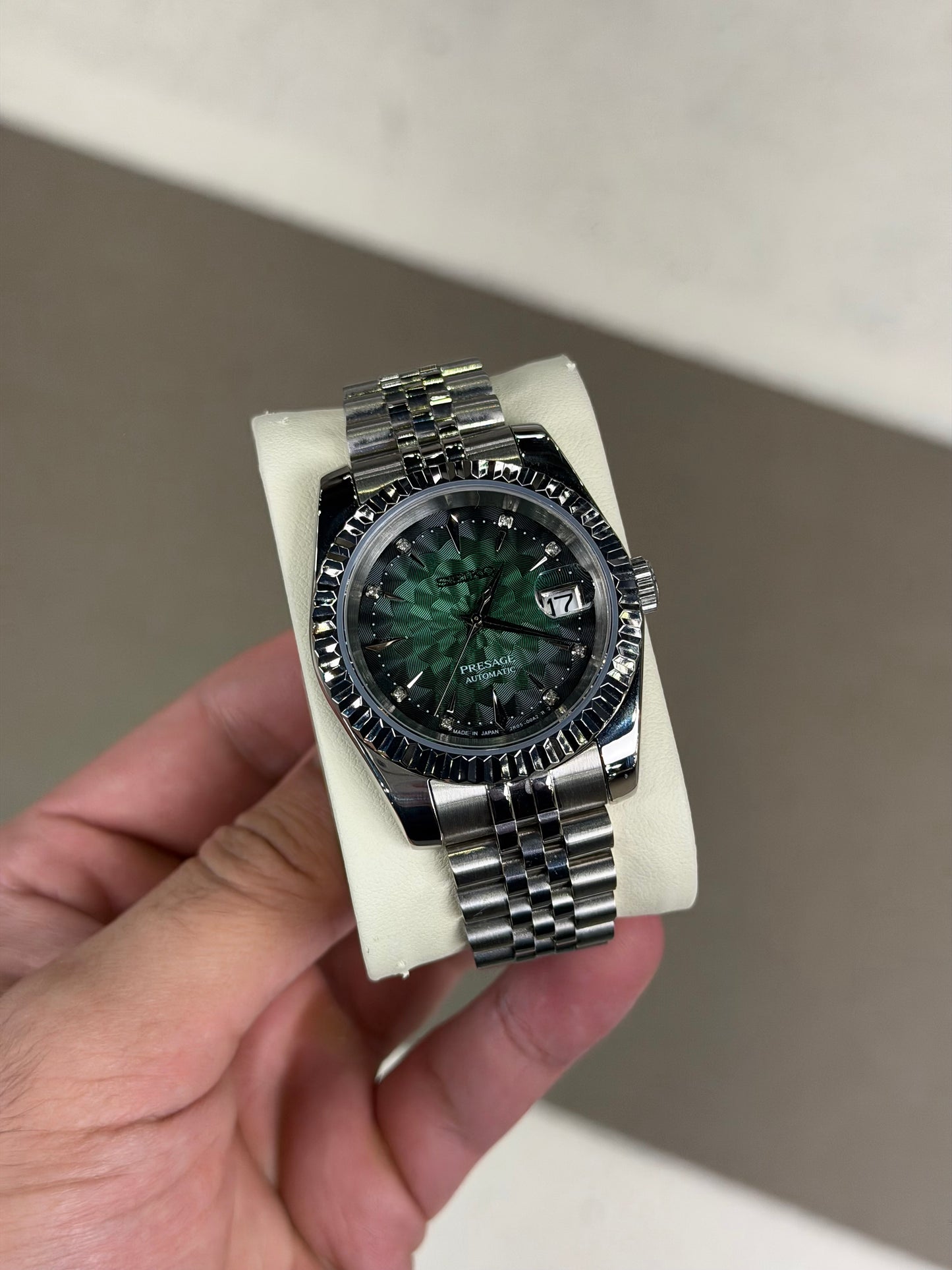 Geometric Mint Green