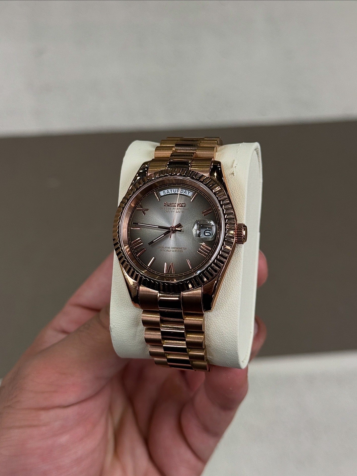Arctic Rose Dial