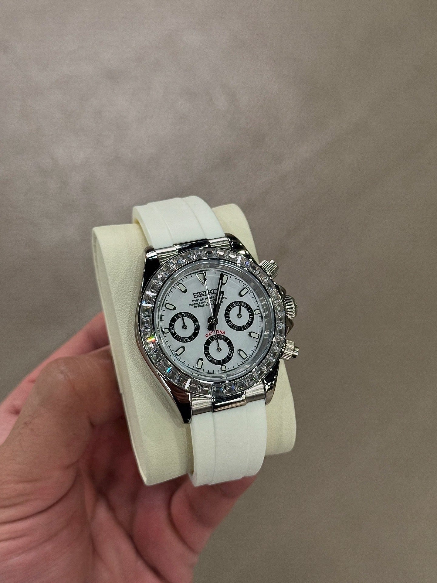 Ice white Racer Dial