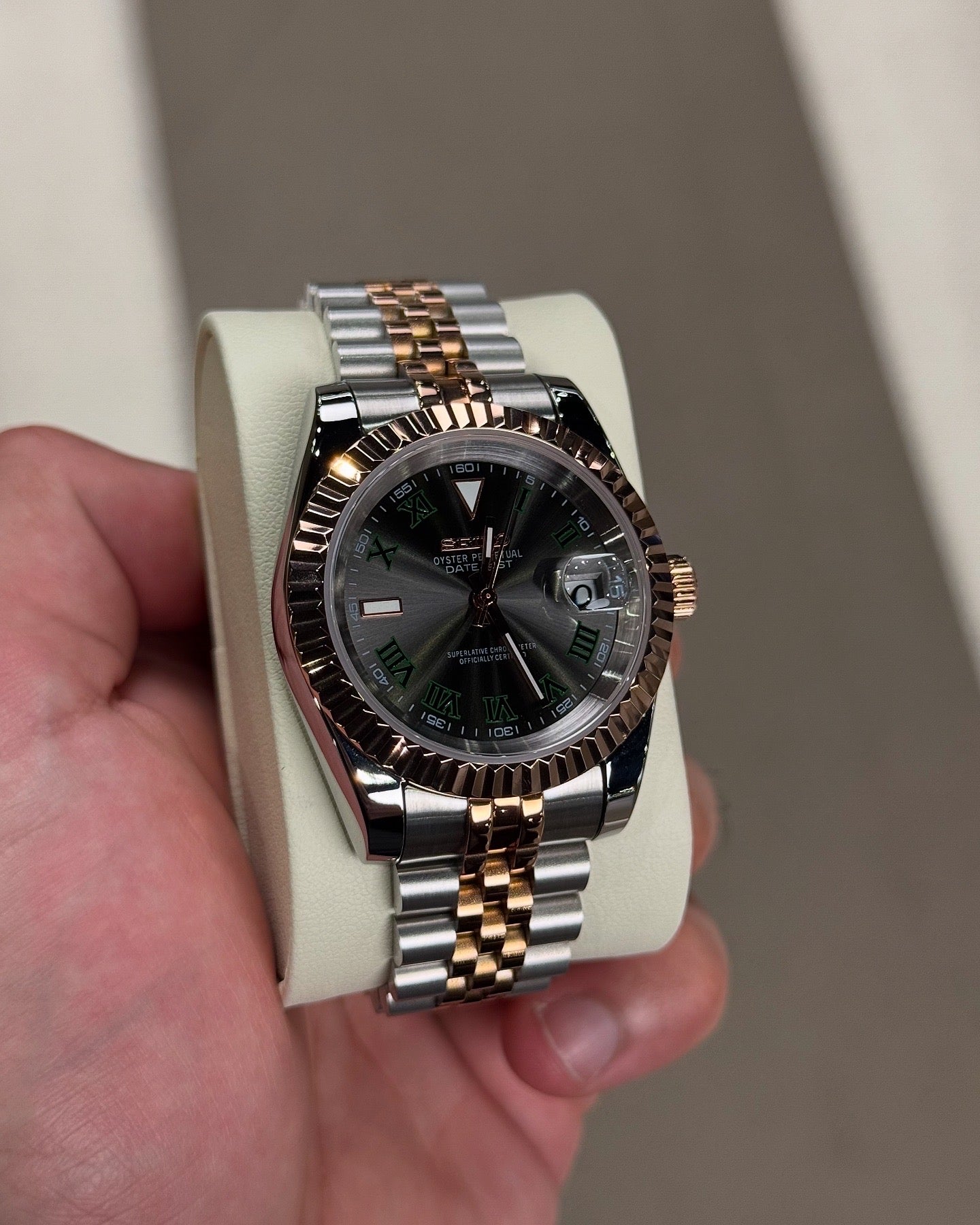 Royal Dusk Roman Dial