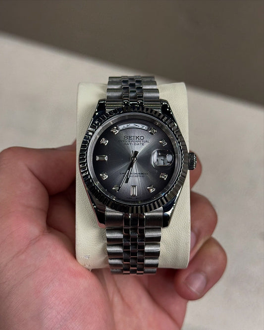 Arctic Glaze Dial