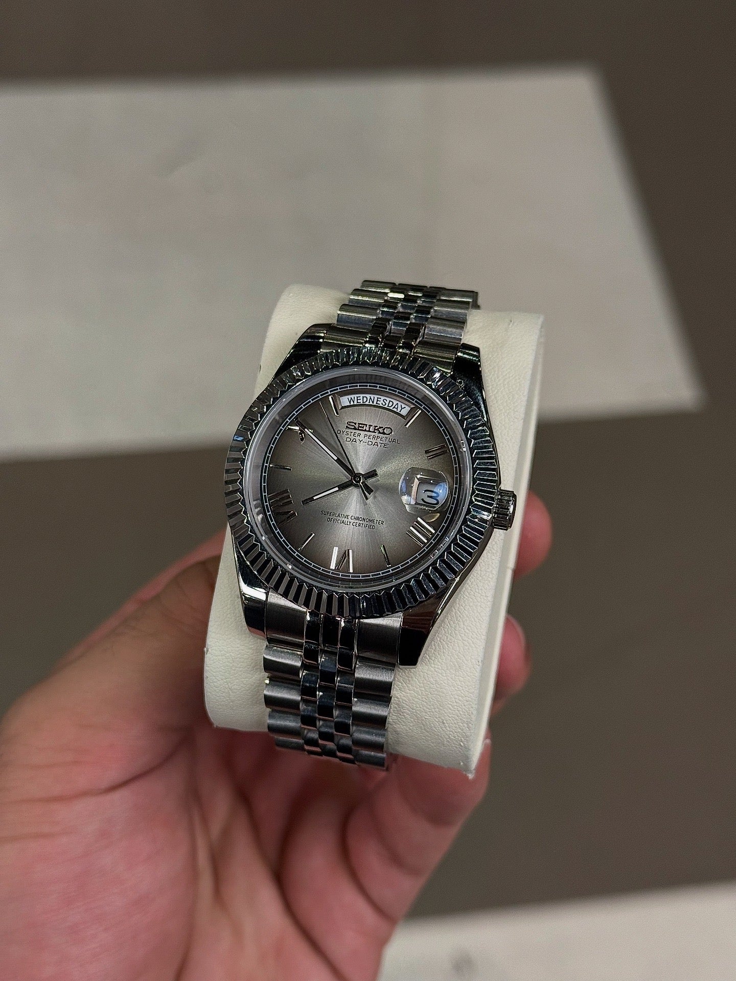 Arctic Roman Dial